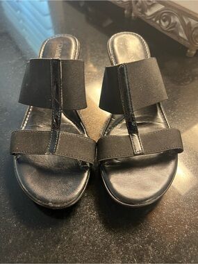 Women's Black Elastic-Strap Wedge Slides